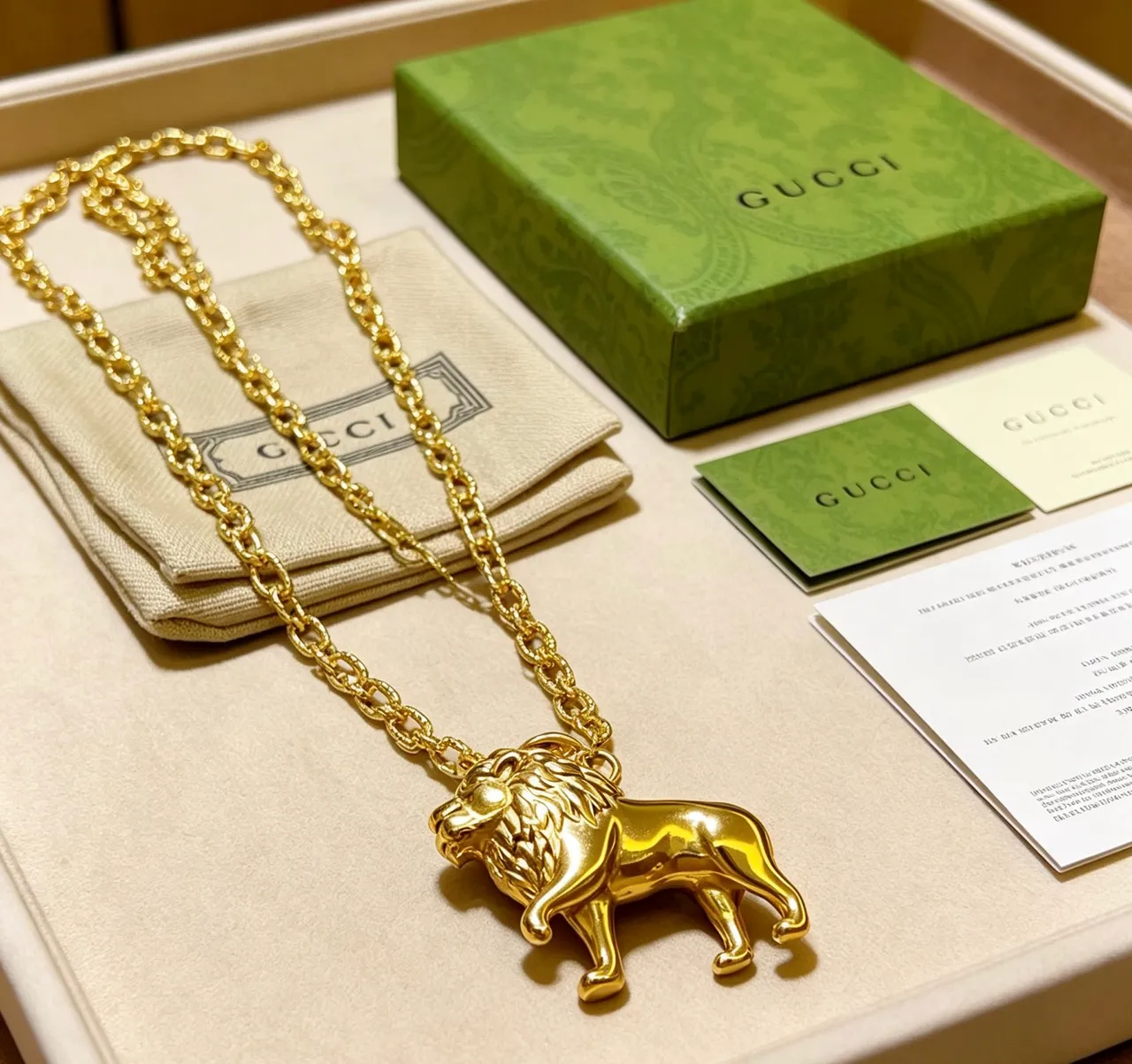 Gucci Lion Pendant Gold-Tone Chain Necklace 7