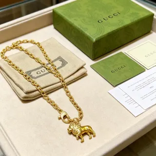 Gucci Pendentif Lion Chaîne Dorée
