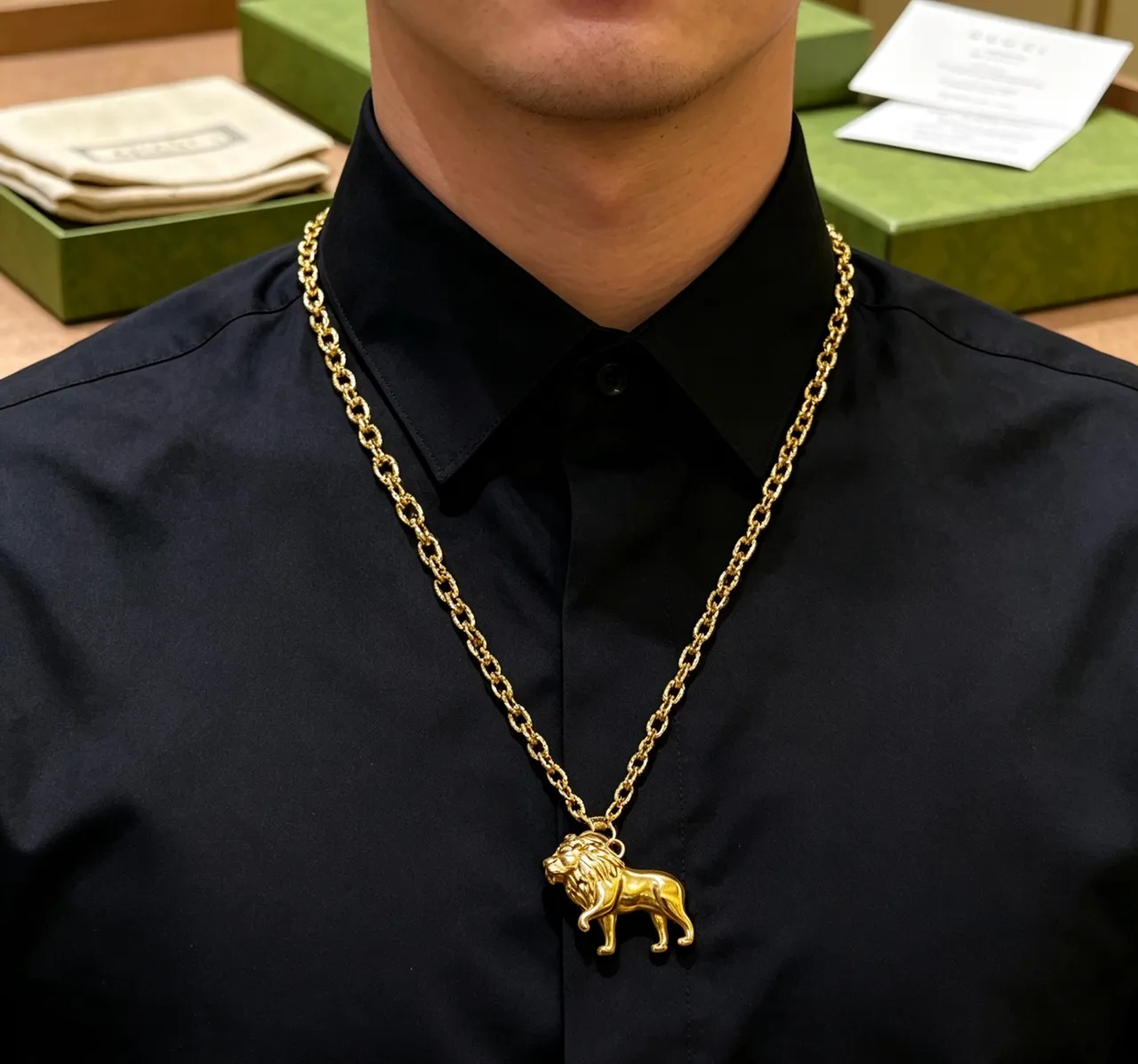 Gucci Lion Pendant Gold-Tone Chain Necklace 8