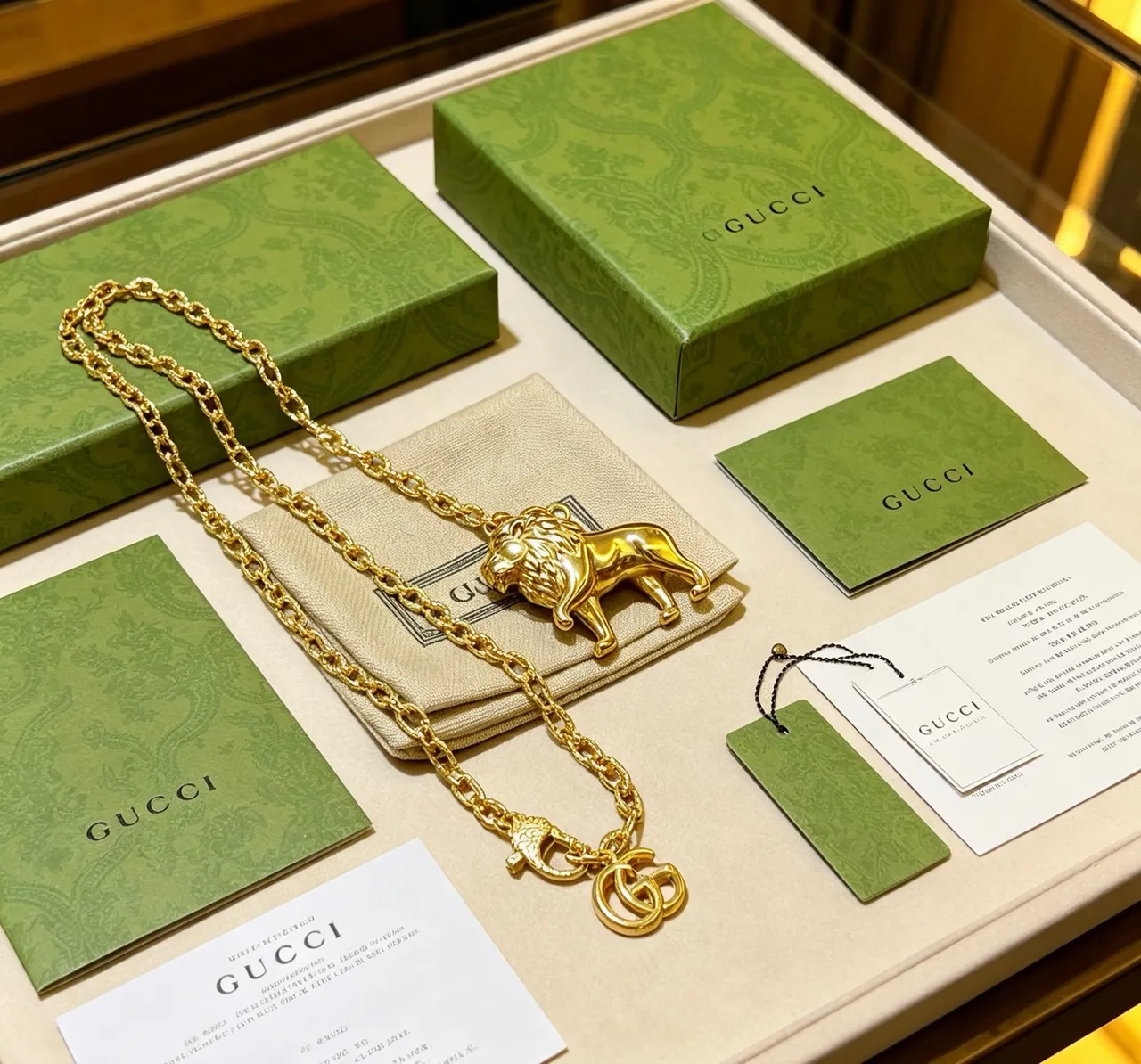 Gucci Lion Pendant Gold-Tone Chain Necklace 9