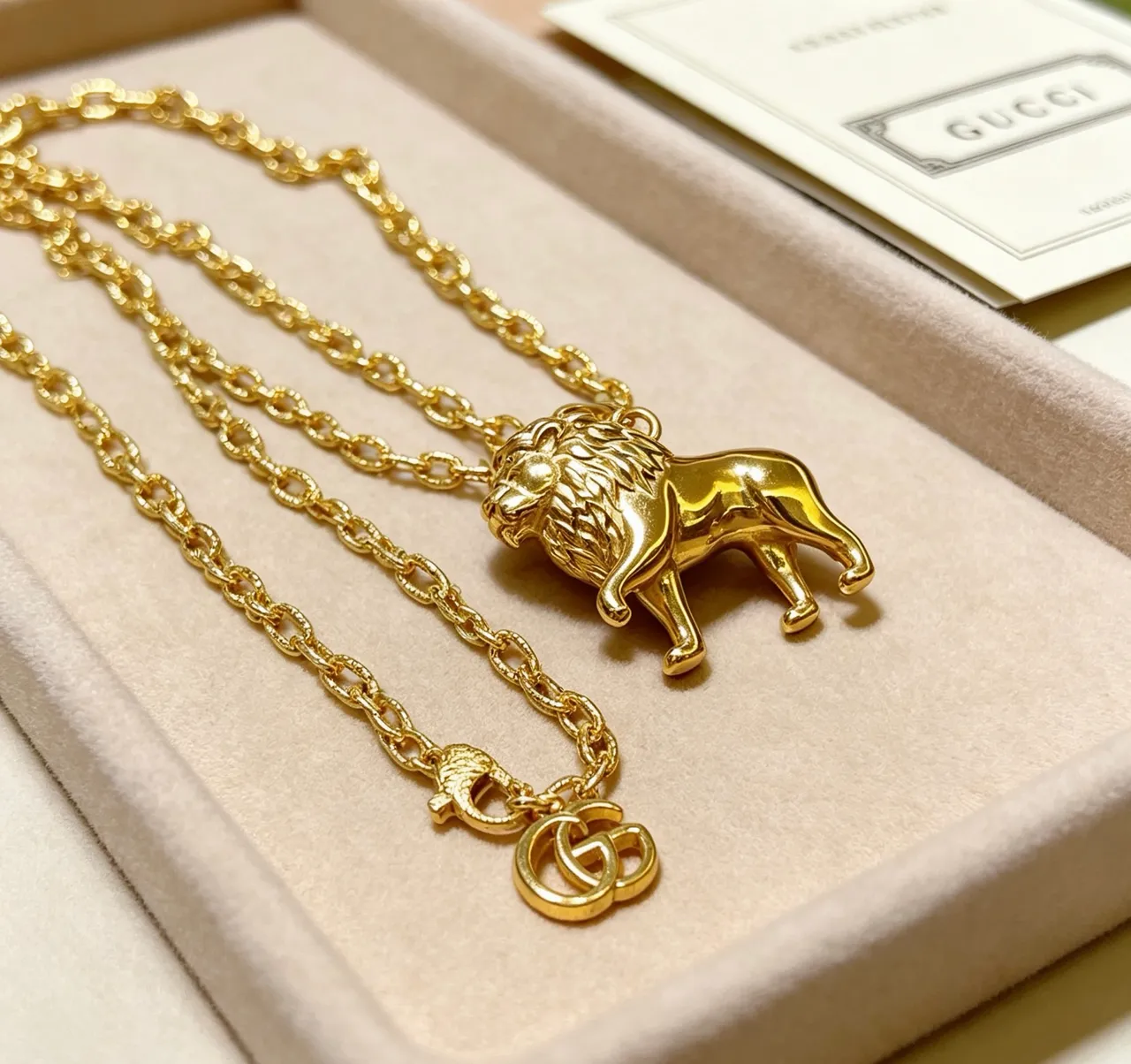 Gucci Lion Pendant Gold-Tone Chain Necklace 6