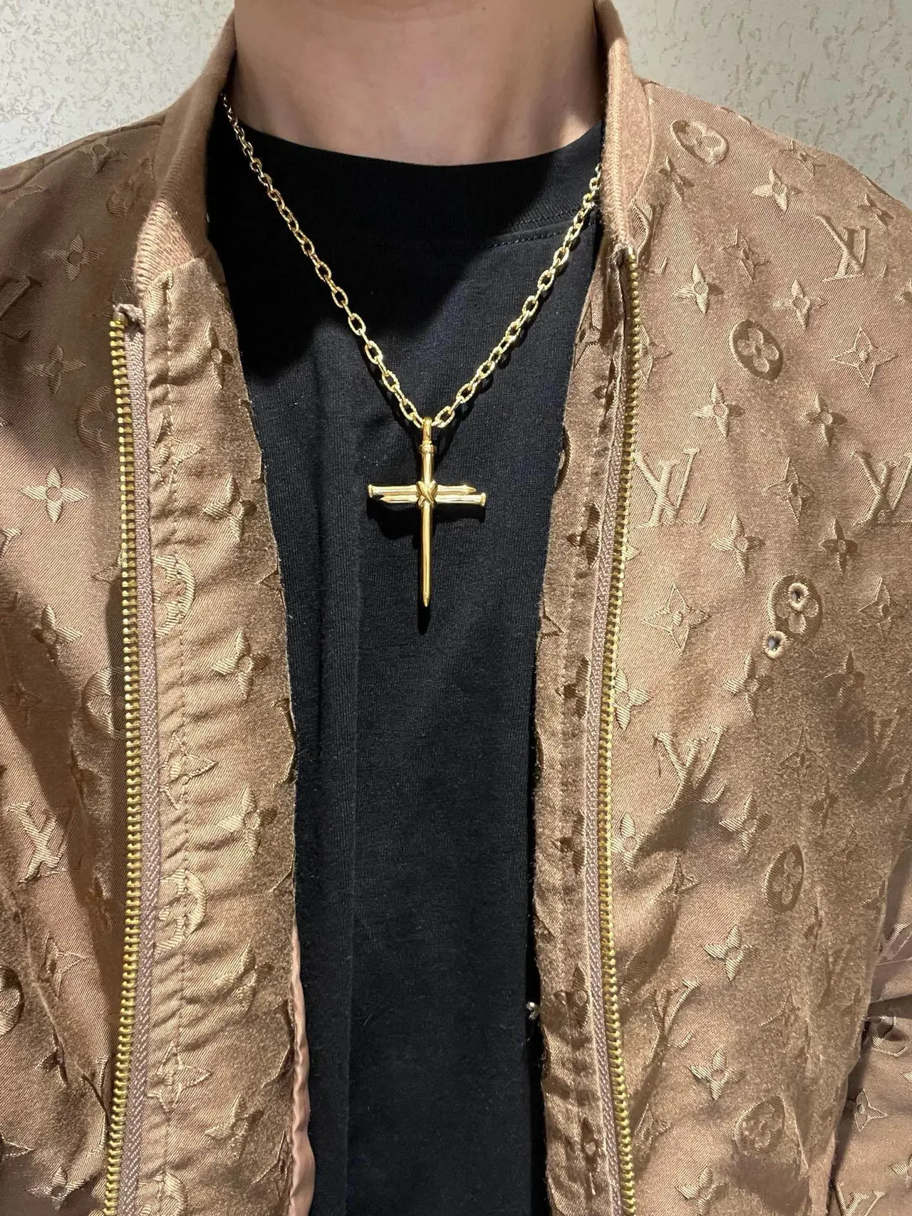 Gucci Nail Cross Gold-Tone Chain Necklace 7