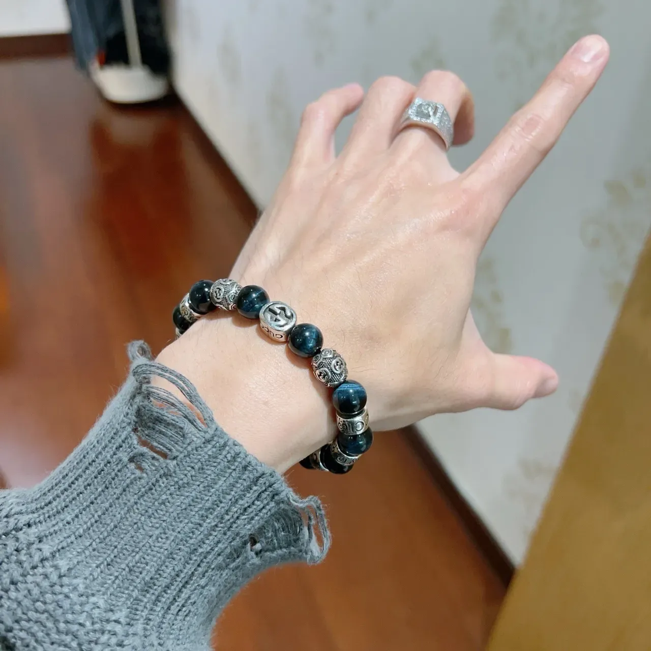 Gucci Navy Silver Beaded Polished Stone Bracelet 4