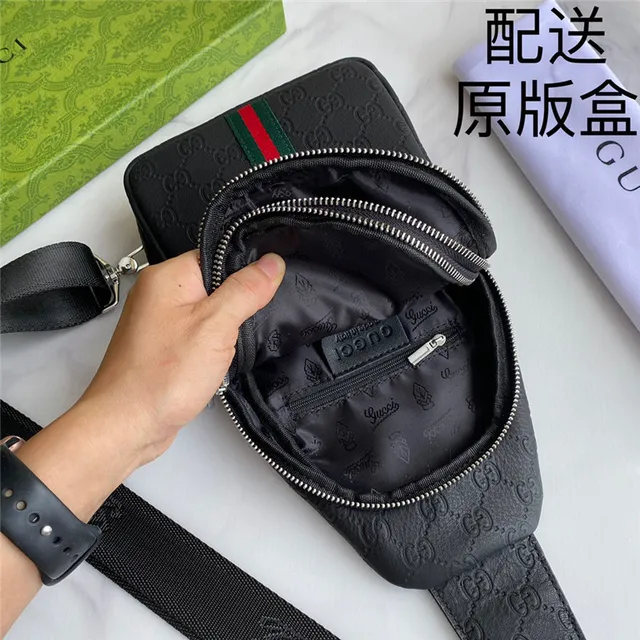 Gucci Ophidia Sac Messenger Noir Vert Monogramme GG Embossé Poche avec Fermeture Éclair Avant 3