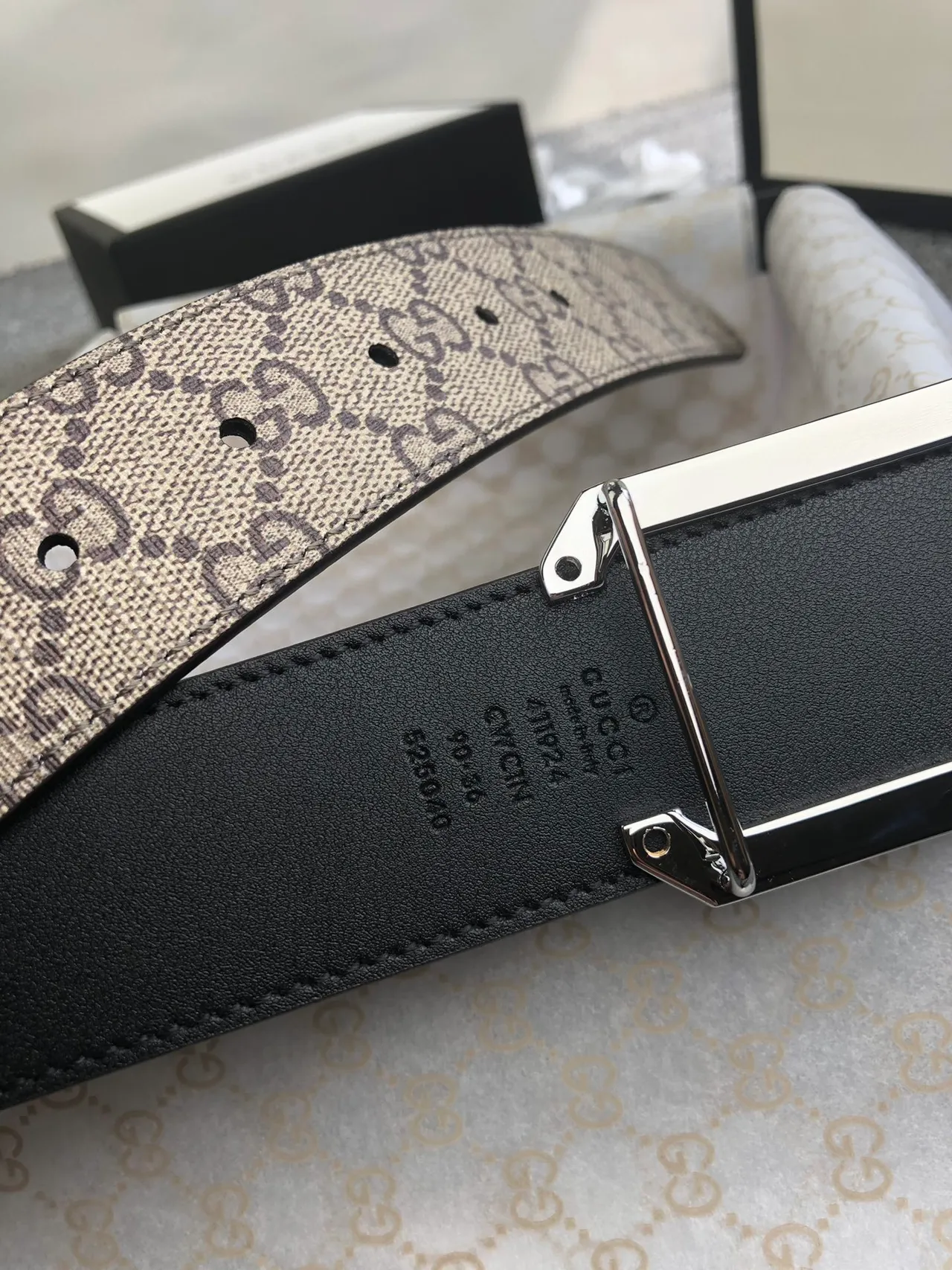 Gucci Ophidia GG Supreme Monogram Leather Belt 3