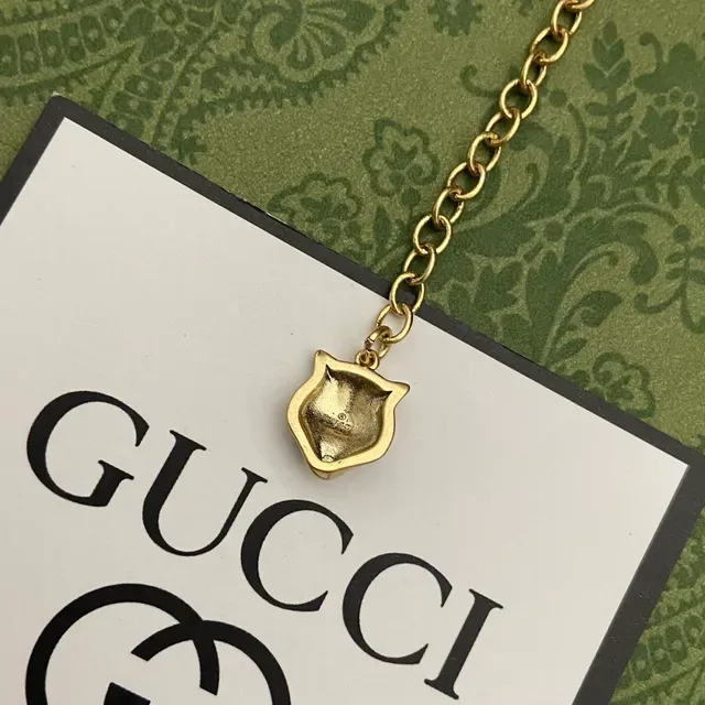 Colar Gucci Ophidia Dourado e Prateado com links GG interligados e motivos florais de margarida 2