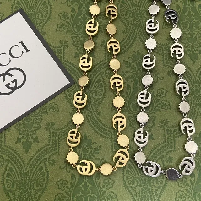 Colar Gucci Ophidia Dourado e Prateado com links GG interligados e motivos florais de margarida 3