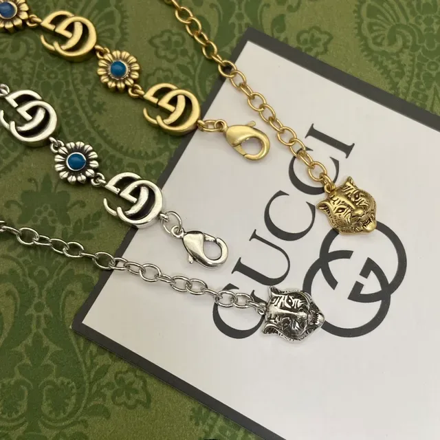 Colar Gucci Ophidia Dourado e Prateado com links GG interligados e motivos florais de margarida 4