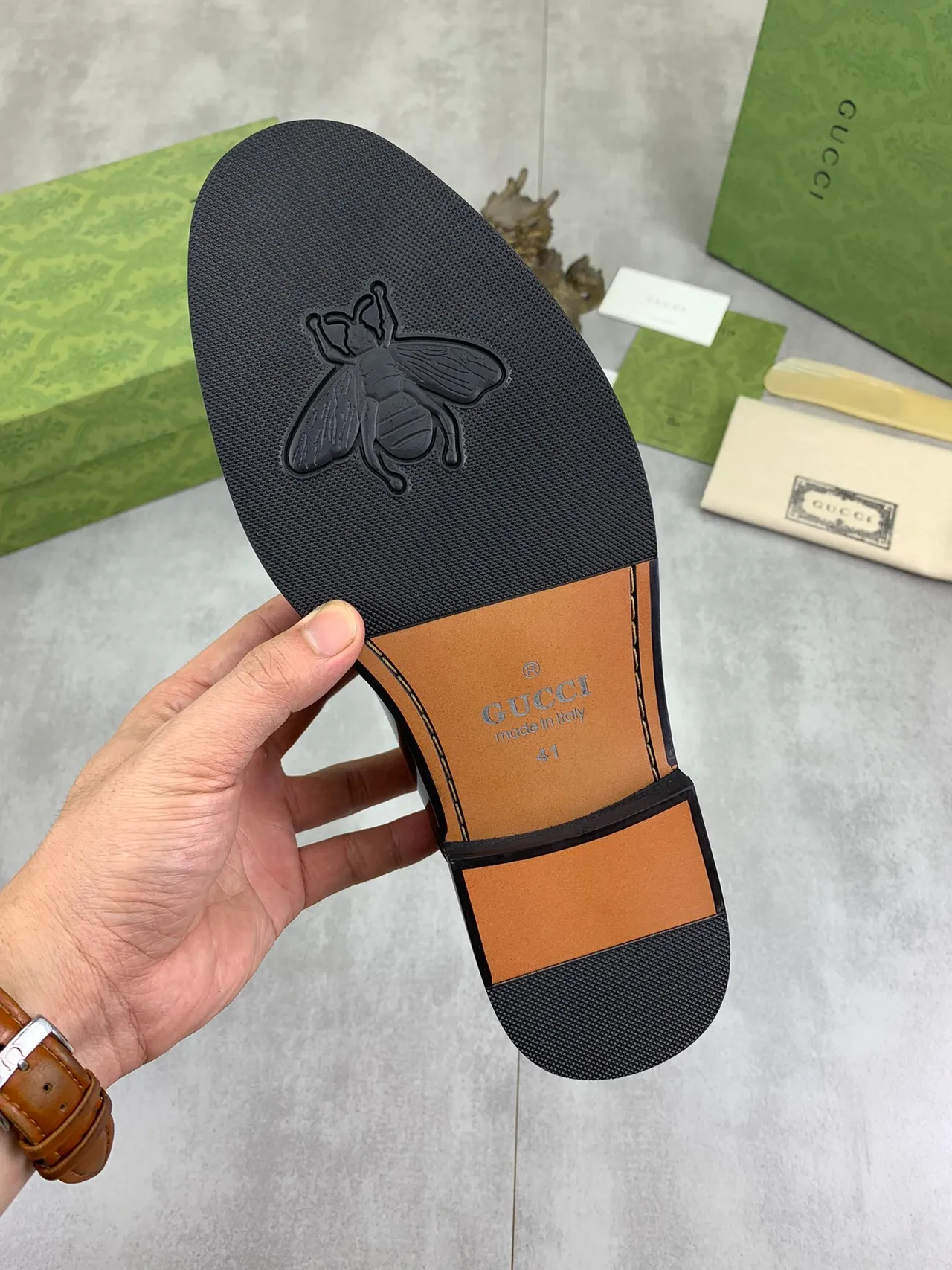 Gucci Oxford chaussuress en cuir noir et marron à haute brillance bout à cap Oxford 2