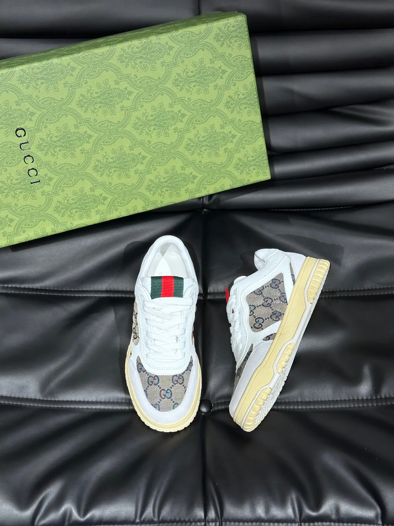 Gucci Screener GG Supreme Canvas White Lifestyle Sneakers 2