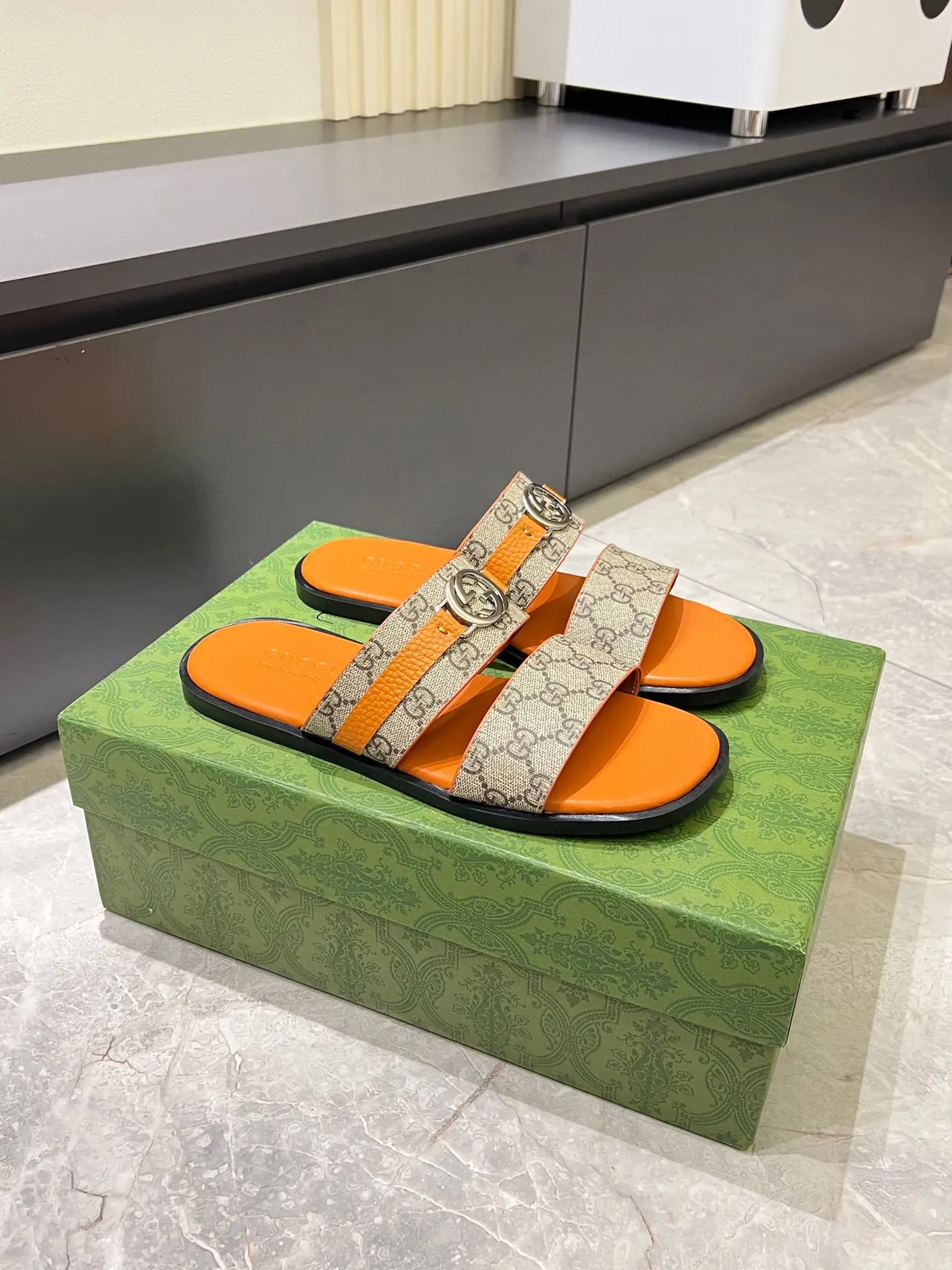 Gucci Screener Orange et Beige GG Monogram Sandales casuales 3