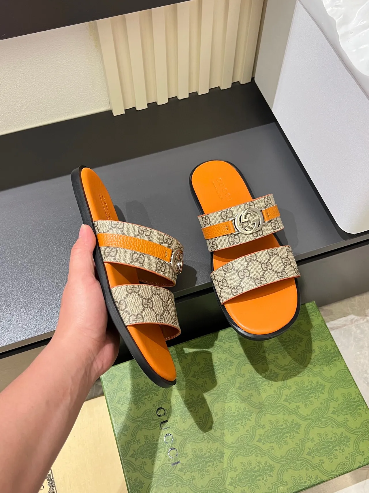 Gucci Screener Orange et Beige GG Monogram Sandales casuales 9