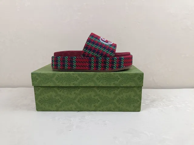 Gucci Screener Plaid Woven Platform Slippers 5