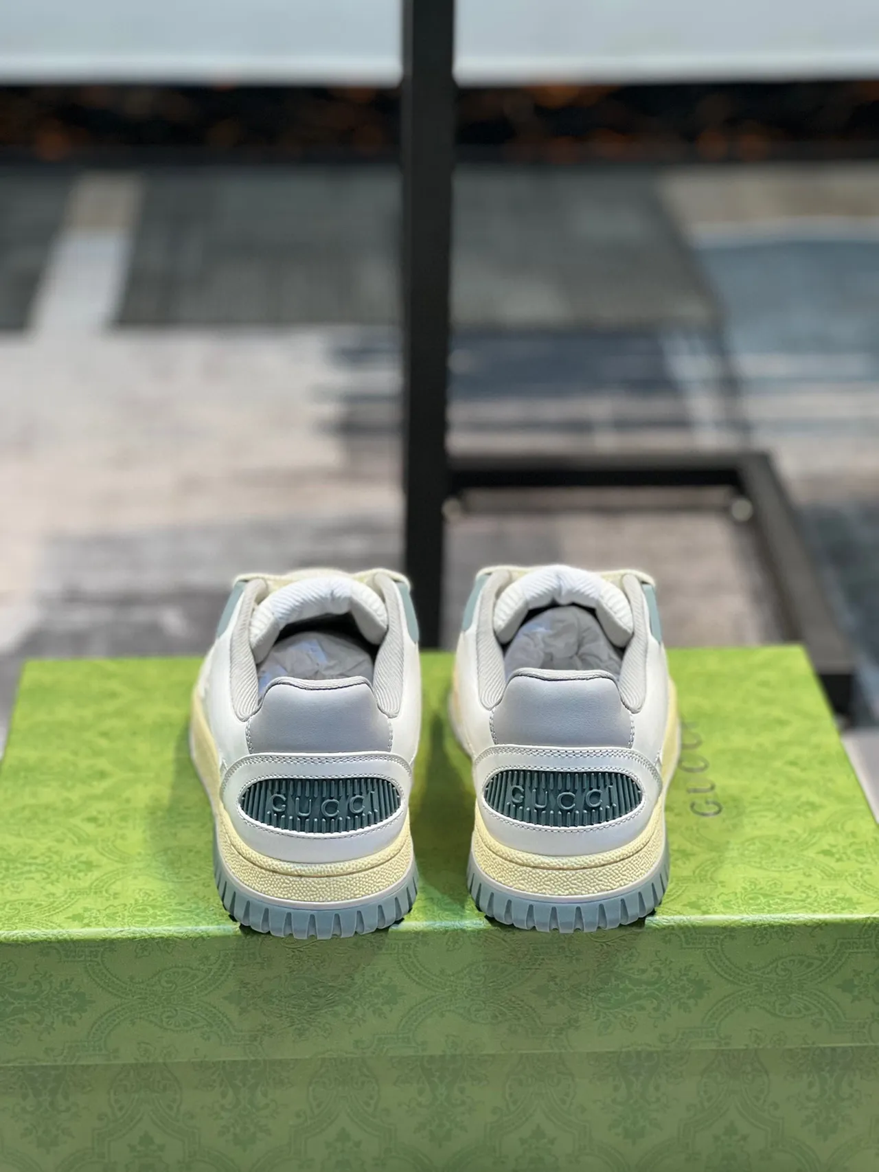 Gucci Screener White Green Perforated Leather Upper Geometric Overlay Panels Lifestyle Sneakers 2