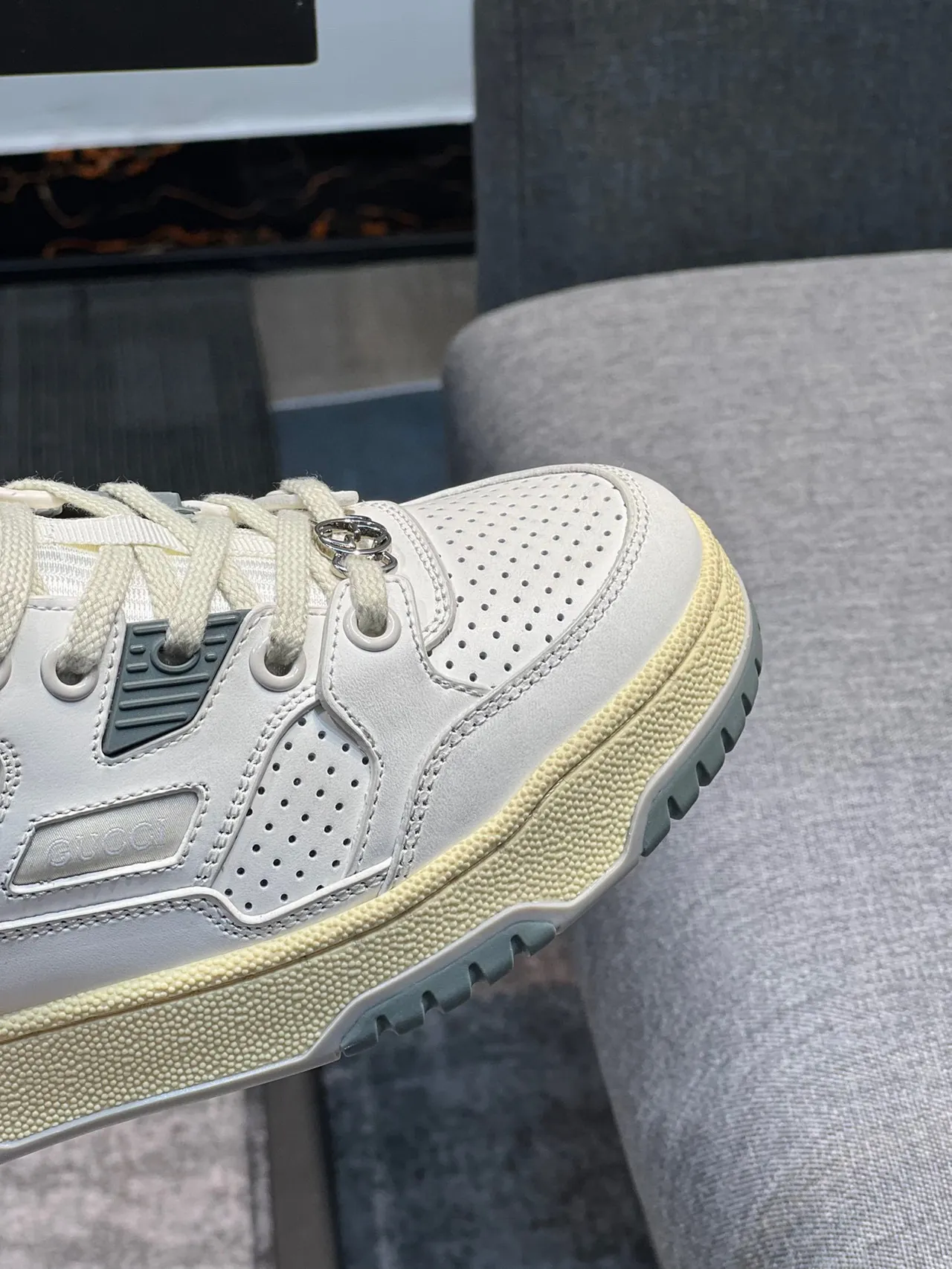 Gucci Screener White Green Perforated Leather Upper Geometric Overlay Panels Lifestyle Sneakers 3