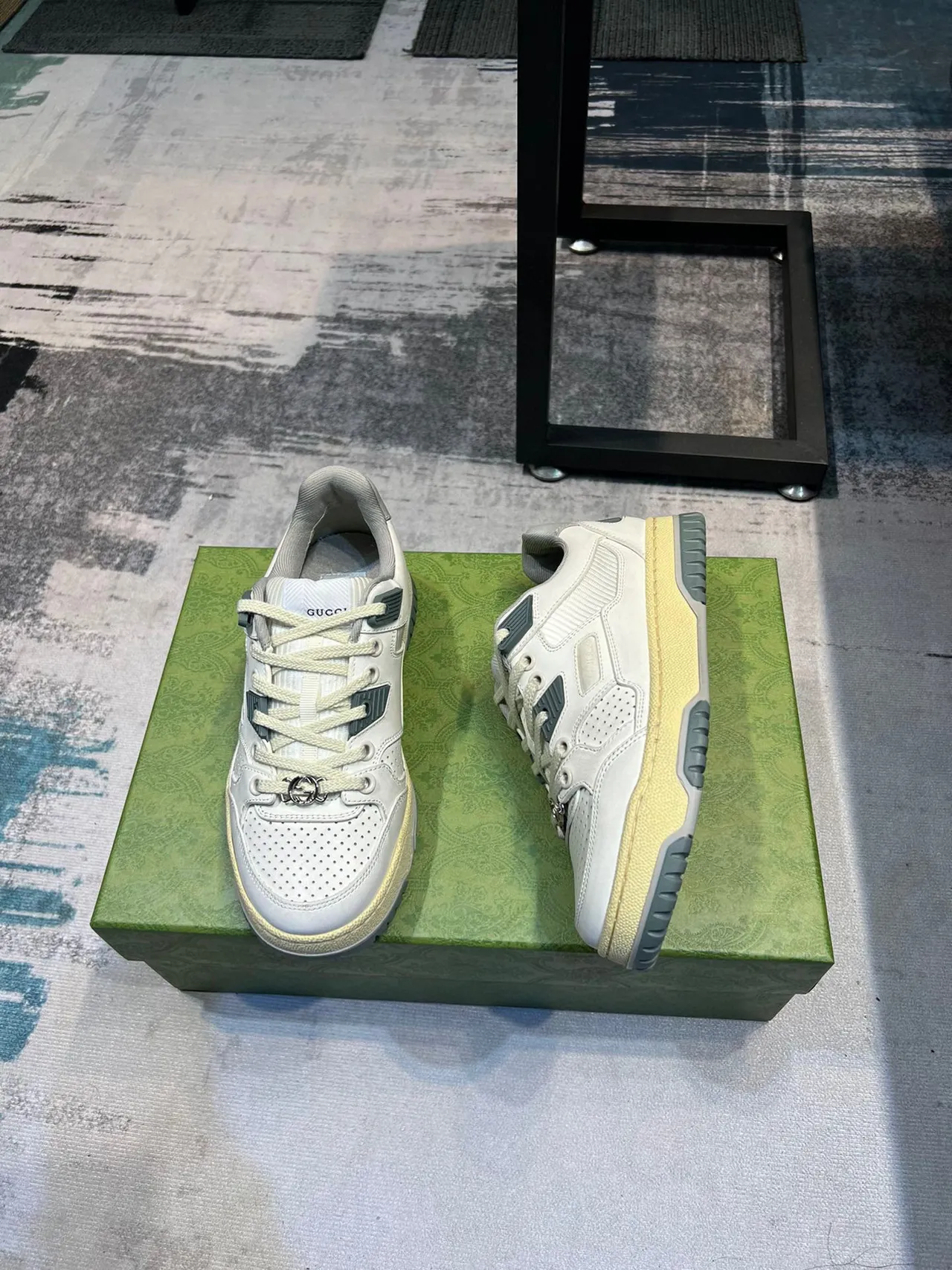 Gucci Screener White Green Perforated Leather Upper Geometric Overlay Panels Lifestyle Sneakers 5