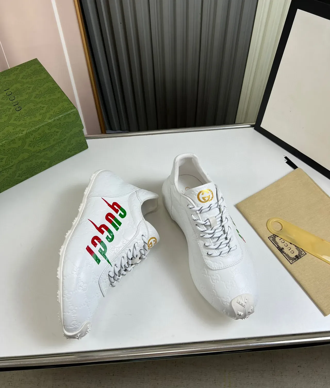 Gucci Screener White Green Red Dripping Logo Lifestyle Sneakers 6