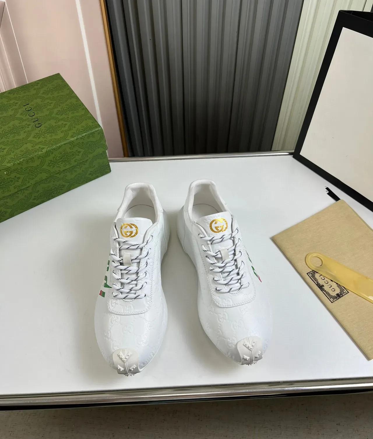 Gucci Screener White Green Red Dripping Logo Lifestyle Sneakers 9
