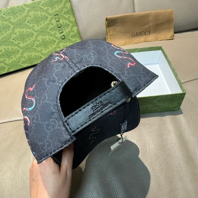 Gucci Serpenti brodé GG Supreme casquette de baseball 3