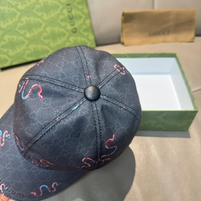 Gucci Serpenti brodé GG Supreme casquette de baseball 5