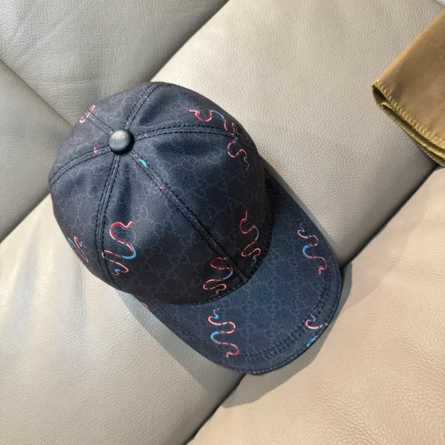 Gucci Serpenti brodé GG Supreme casquette de baseball 9