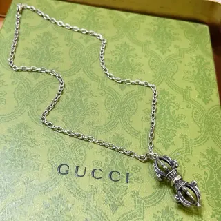 Gucci Silver Chain Ornate Vajra-Style Pendant Necklace