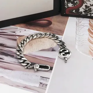 Gucci Pulsera Cadena Chunky Curb-Link Plata con Broche Logo G Interlocking
