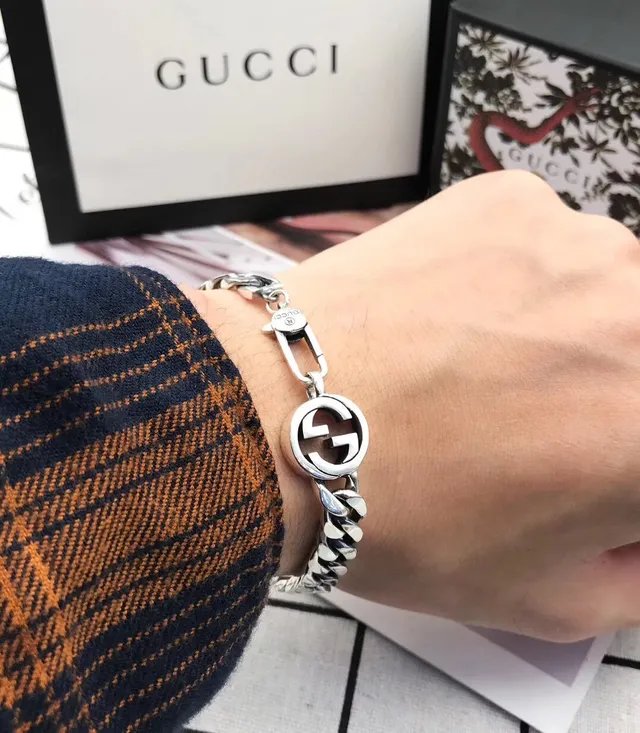 Gucci Silver Chunky Curb-Link Chain Interlocking G Logo Clasp Bracelet 3
