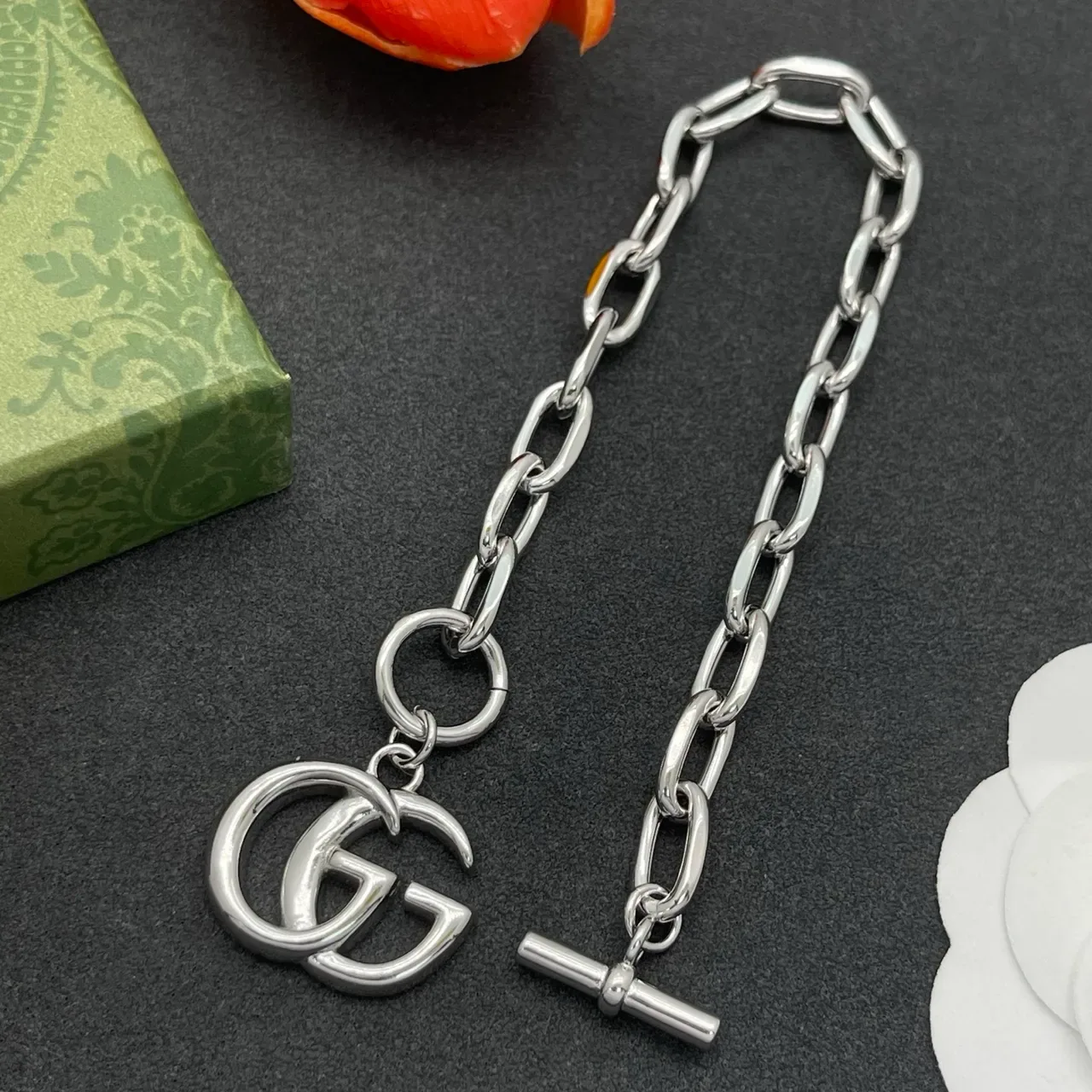 Gucci Silver Chunky Oval Link Toggle Clasp Bracelet 8