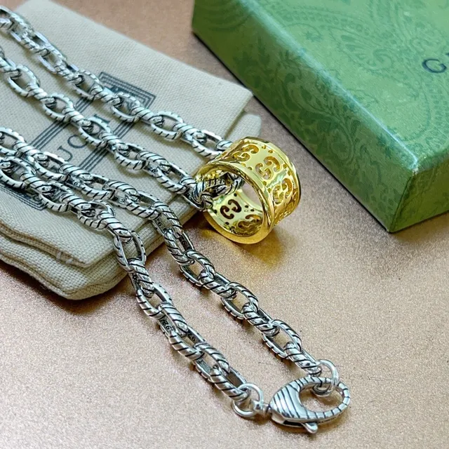 Gucci Silver Gold Twisted-Link Chain Openwork Pendant Necklace 2