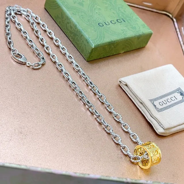 Gucci Silver Gold Twisted-Link Chain Openwork Pendant Necklace 3
