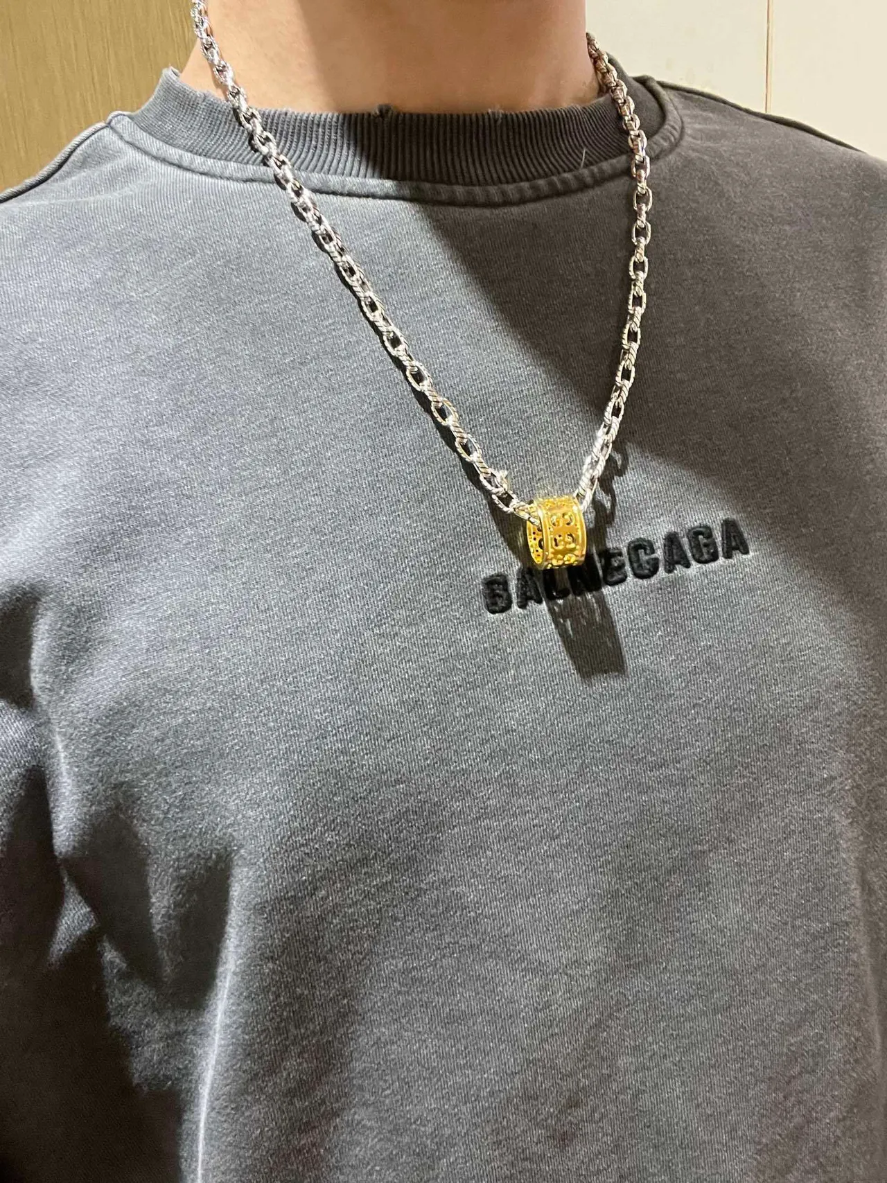 Gucci Silver Gold Twisted-Link Chain Openwork Pendant Necklace 9