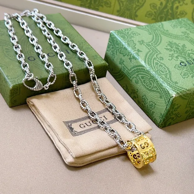 Gucci Silver Gold Twisted-Link Chain Openwork Pendant Necklace 5