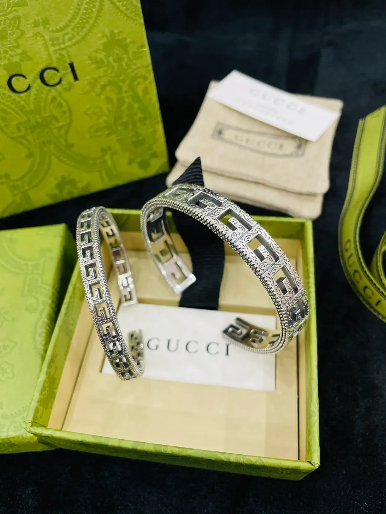 Gucci سوار كف فضي أخضر نمط مفتاح يوناني 4