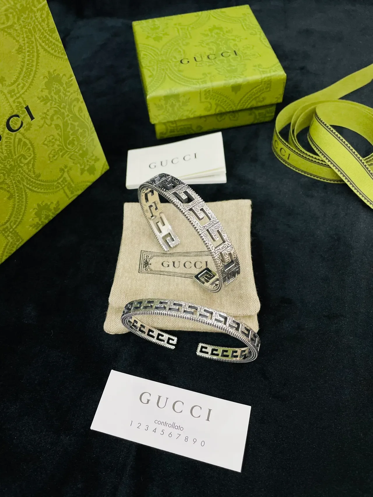 Gucci سوار كف فضي أخضر نمط مفتاح يوناني 8