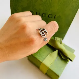 Gucci Silver Green Interlocking Double-G Logo Metal Ring