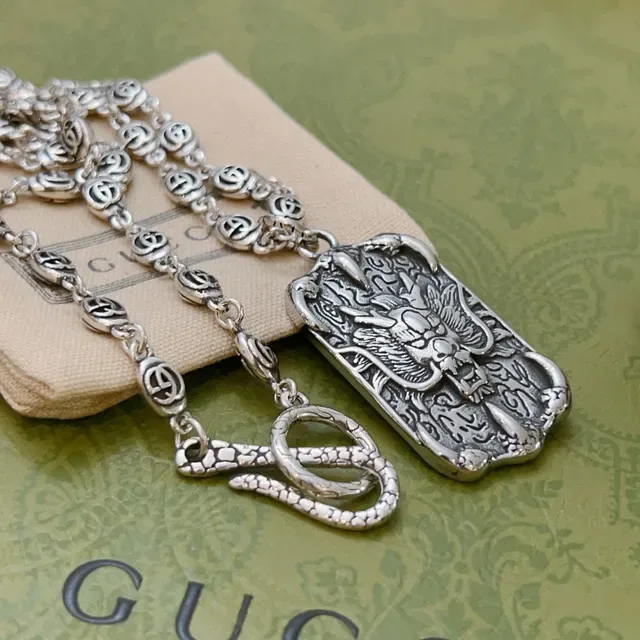 Gucci Silver Green Interlocking G Motif Chain Necklace 4