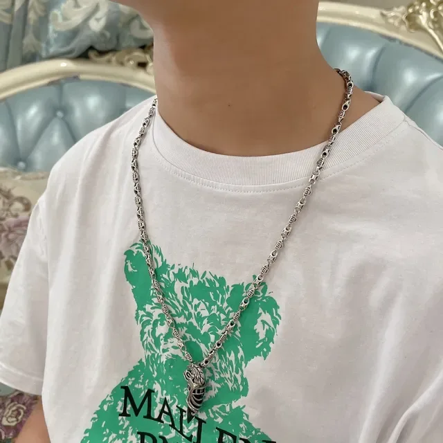 Gucci Silver Green Ornate Link Chain Horn-Shaped Pendant Necklace 7