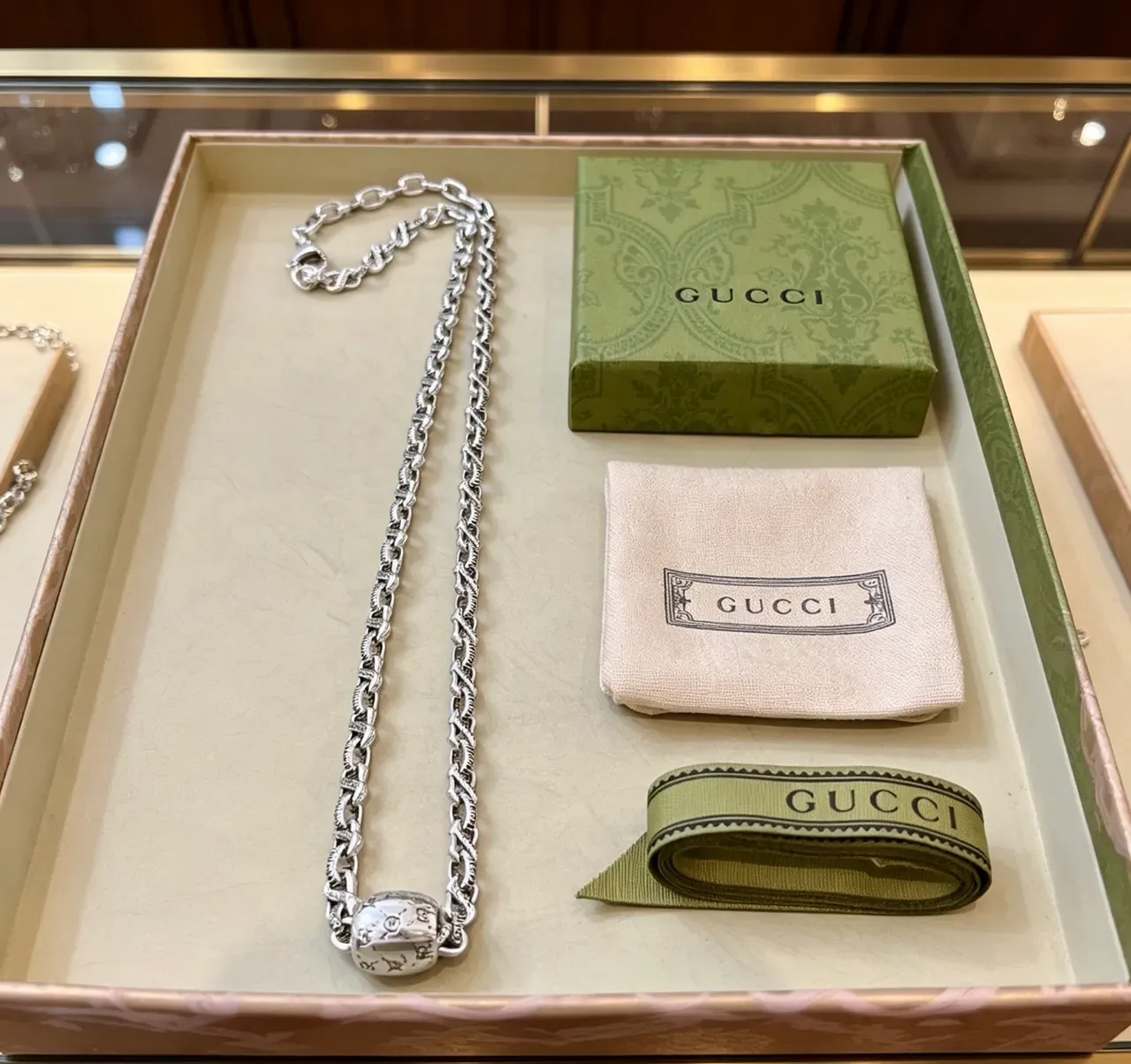 Gucci Silver Interlocking G-Link Chain Engraved Branding Necklace 7