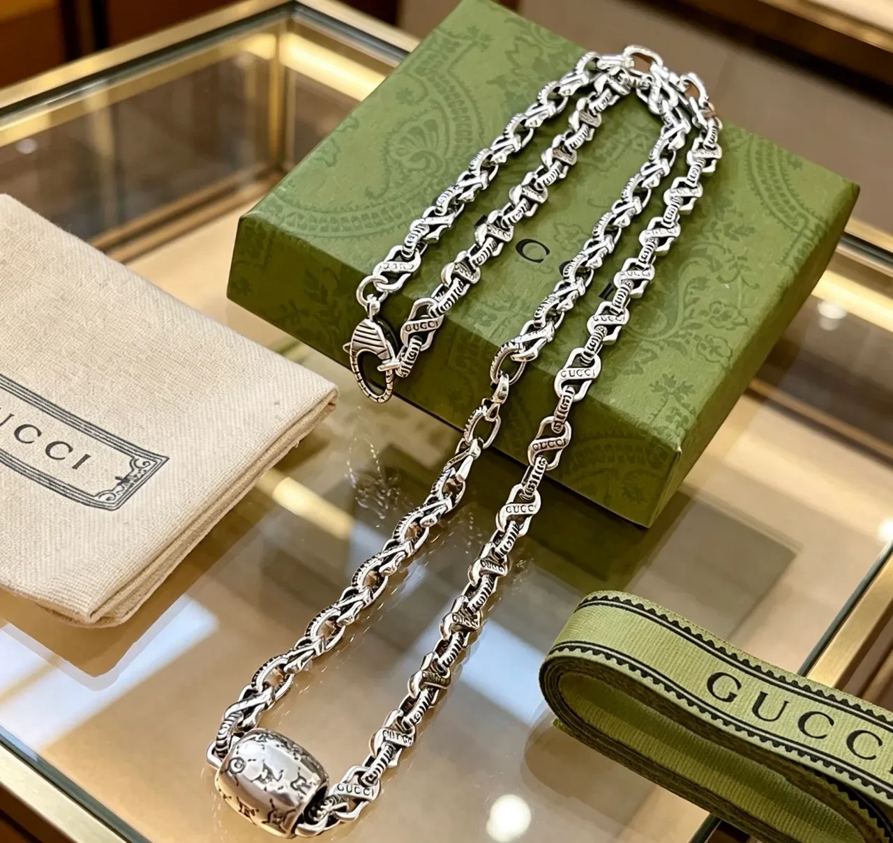 Gucci Silver Interlocking G-Link Chain Engraved Branding Necklace 8