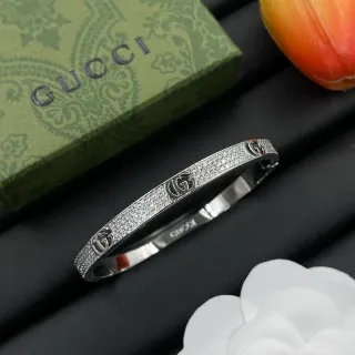 Gucci Pulsera Plateada Blanca Pavé-Set Interlocking G Motivo