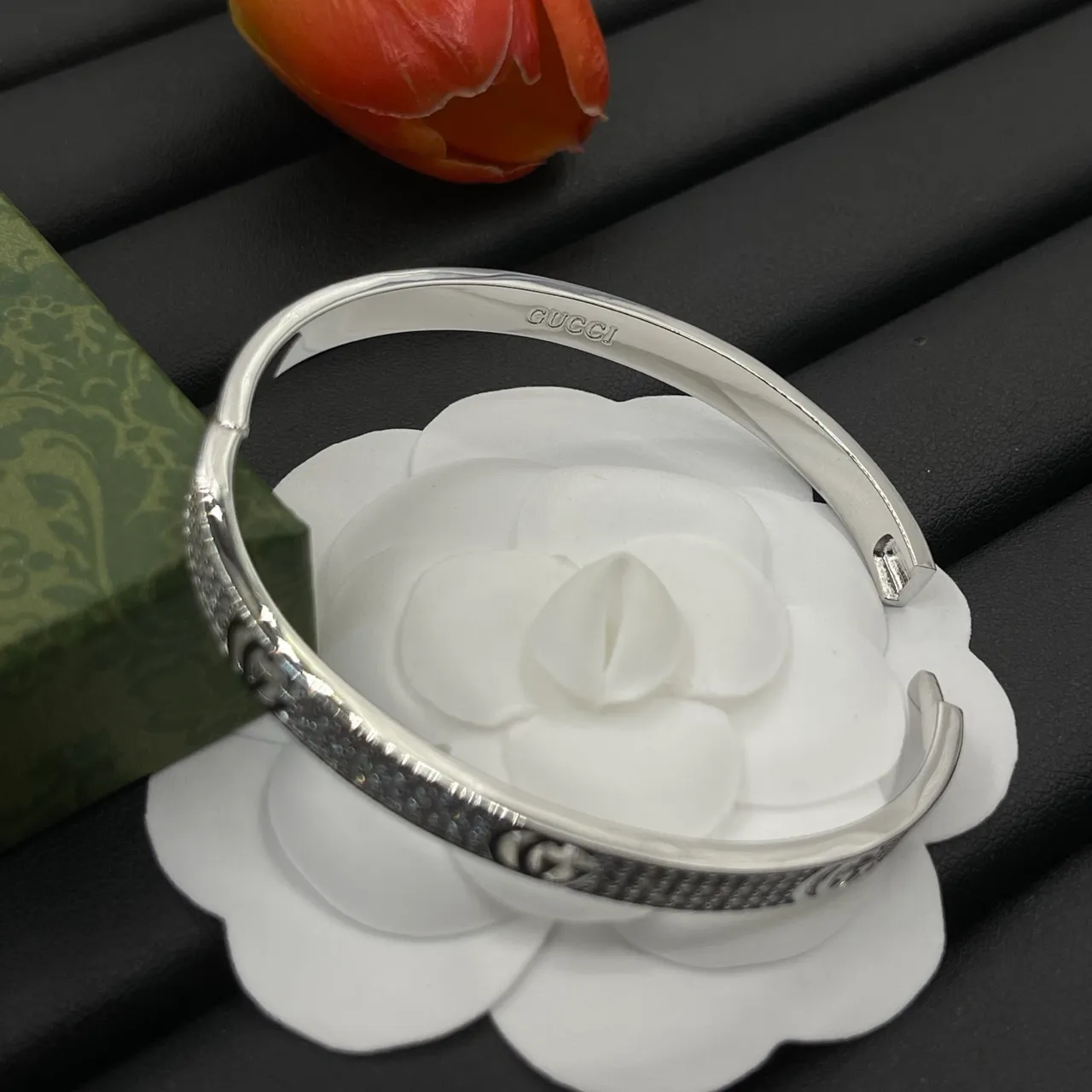 Gucci Silver White Pavé-Set Interlocking G Motif Bracelet 3