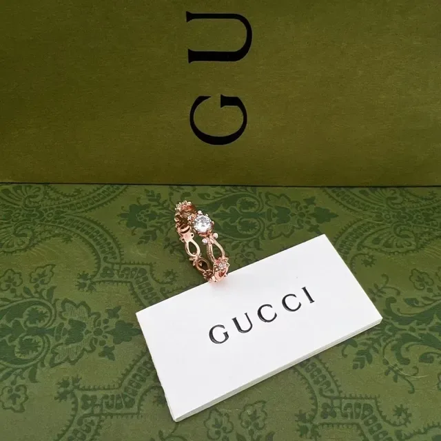 Gucci Bagues Empilées Motif Floral Multi-métal 2