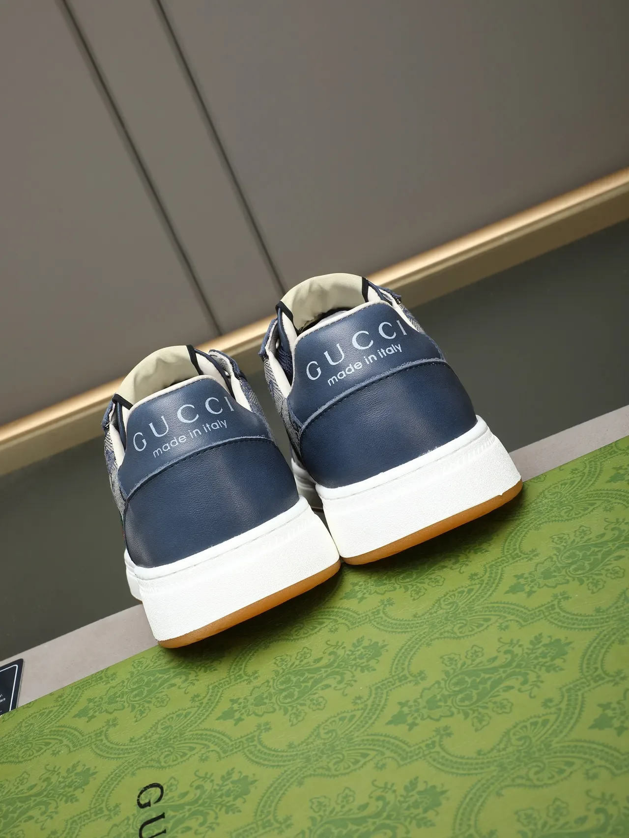 Gucci Tennis 1977 Navy et Gray GG canvas sneakers lifestyle 4
