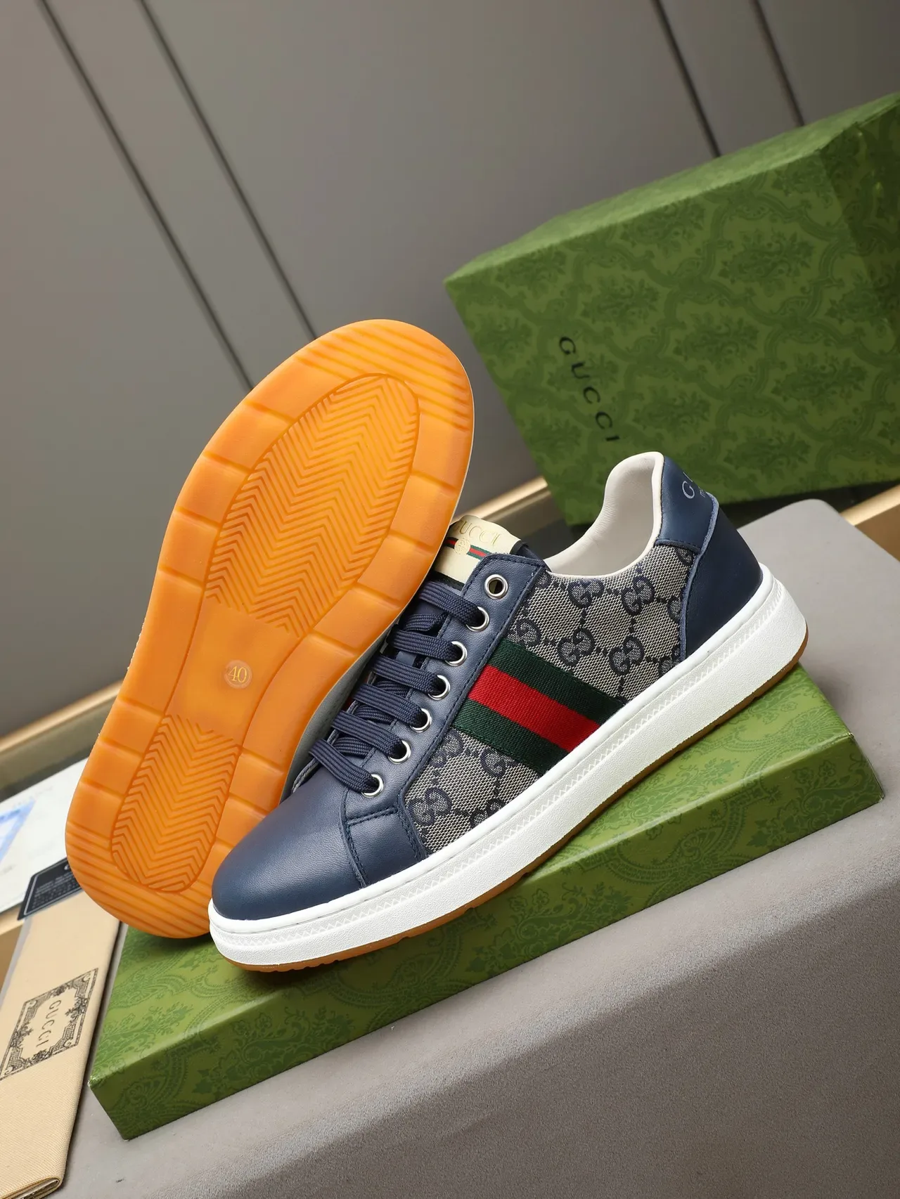 Gucci Tennis 1977 Navy et Gray GG canvas sneakers lifestyle 5