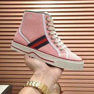 Gucci Tennis 1977 حذاء رياضي وردي كانفاس عالي الارتفاع أسلوب حياة
