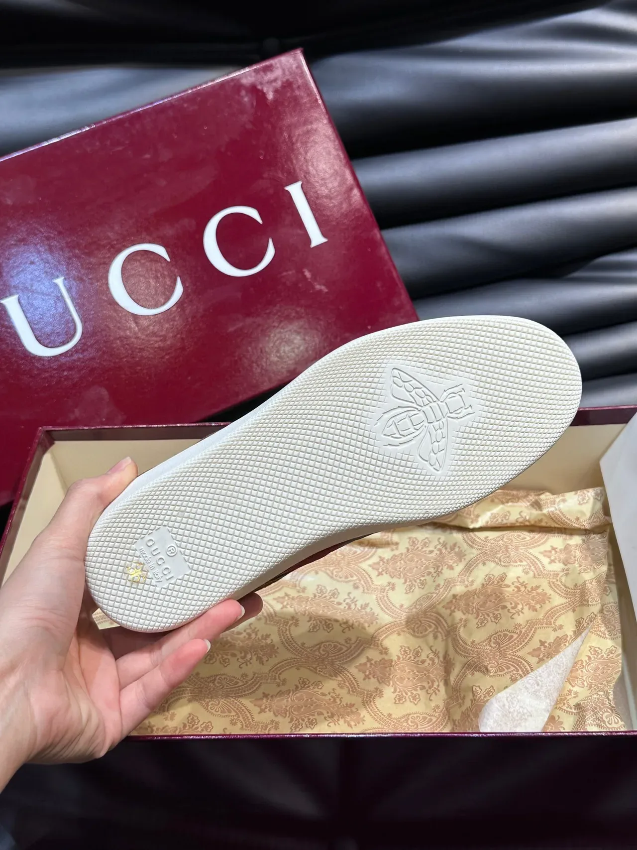 Gucci Tennis 1977 أحمر وبني سويدي شبك لايف ستايل سنيكرز 9