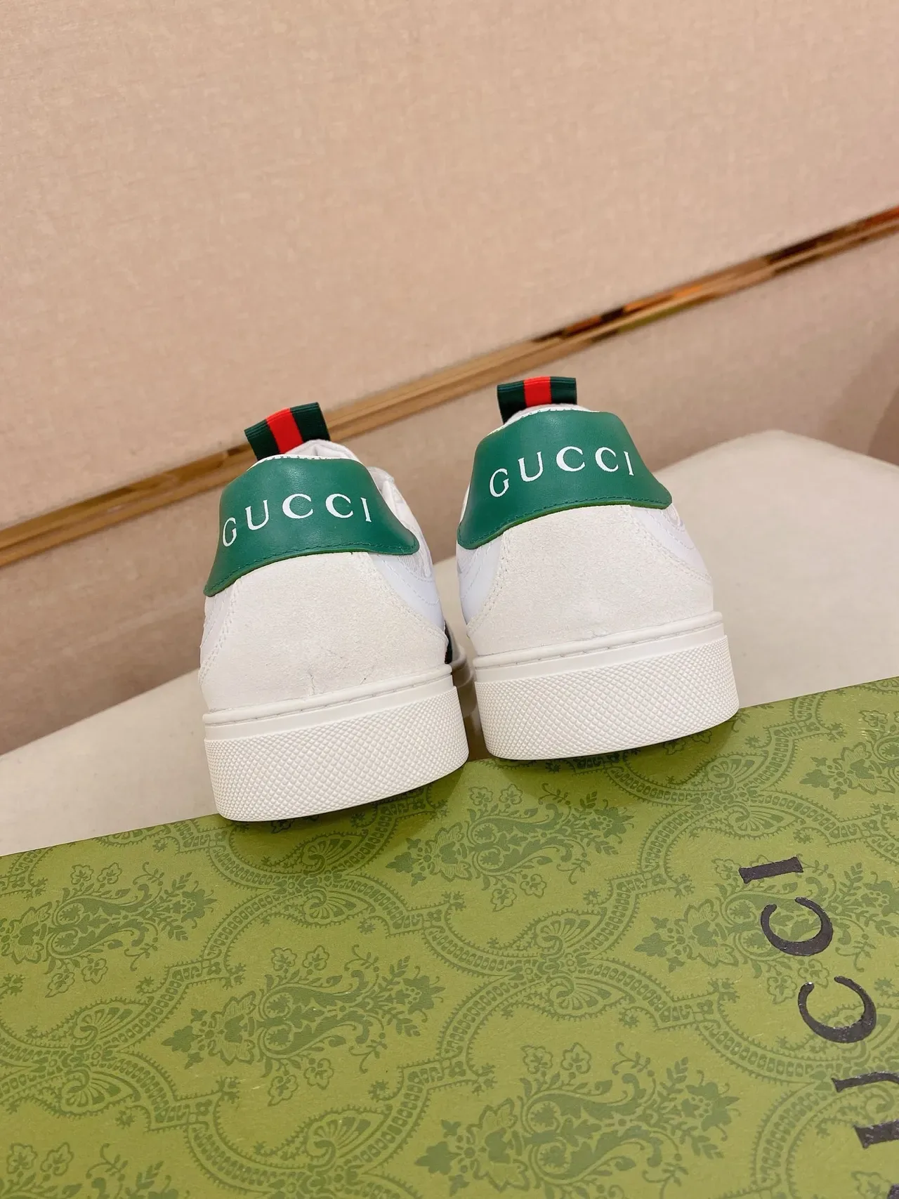 Gucci Tennis 1977 White Green Red Web Stripe Lifestyle Sneakers 8