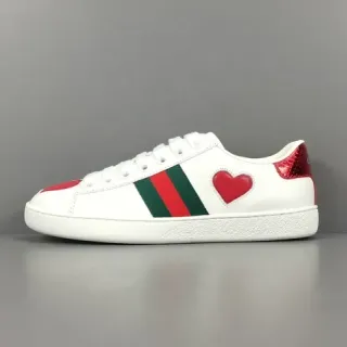 Gucci Tennis 1977 White Red Green Heart Lifestyle Sneaker