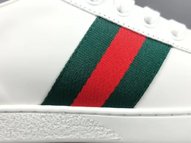 Gucci Tennis 1977 White Red Green Heart Lifestyle Sneaker 6